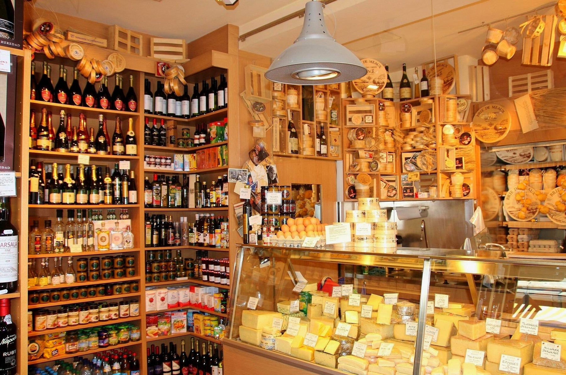 Pirates d'entrepôt à la recherche de proies - insectes assassins dans la lutte antiparasitaire !