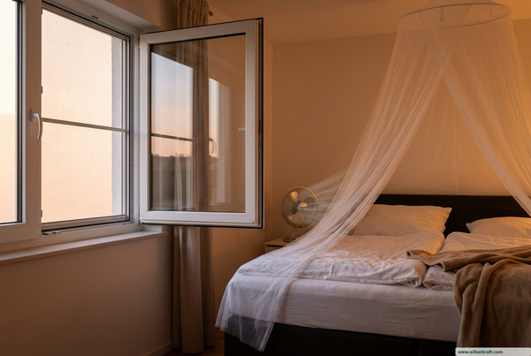 Que faire contre les moustiques dans la chambre : Les meilleures stratégies pour des nuits tranquilles